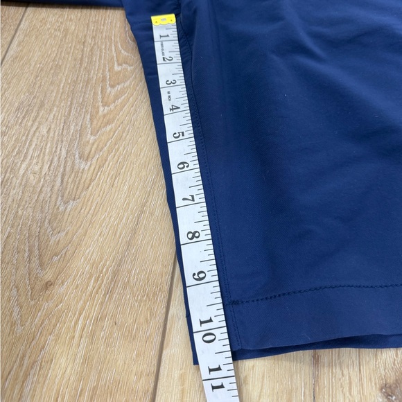 Under Armour Men's Blue Loose Fit Athletic Shorts Size 32 Pockets - Picture 9 of 11